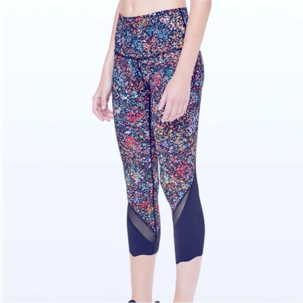 Lululemon Wunder Under Crop Legging Size 12 Flowerescent Multi Scallop Luxtreme